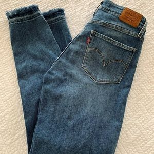 Levi’s High Rise skinny